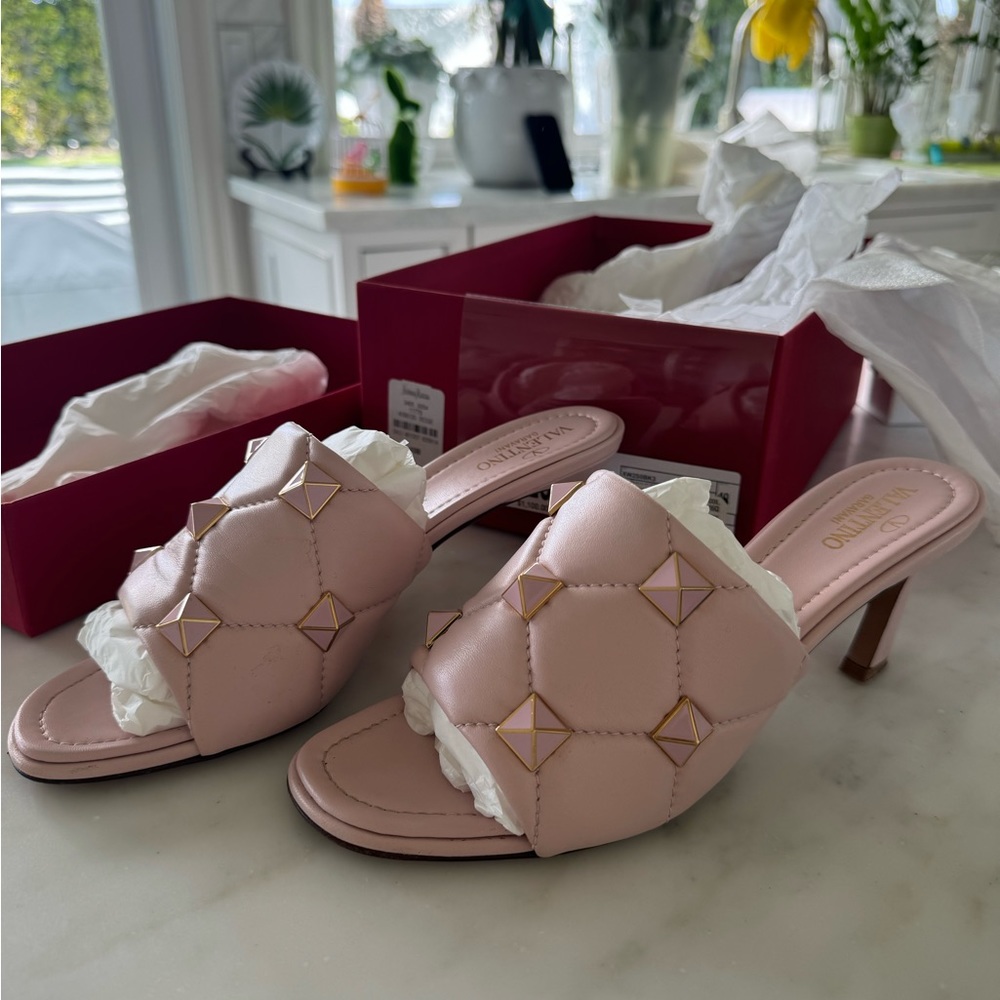 Valentino Rose Leather Roman Stud Mule Sz 40